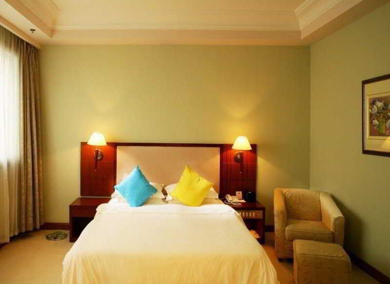 Hotel Express Zhenping By Ihg 3*